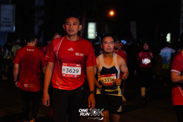Race photo from ONE RUN 10 K