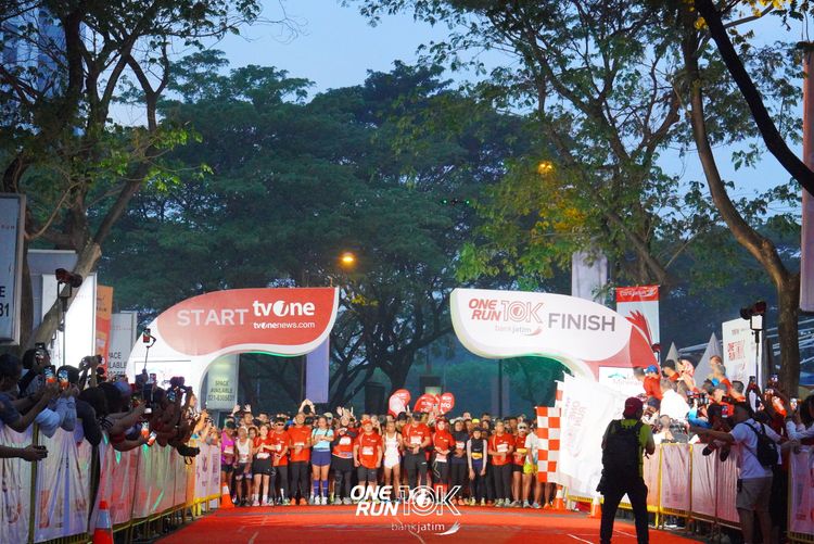 Race photo from ONE RUN 10 K