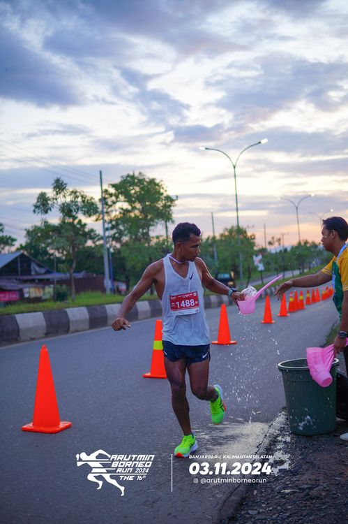 Race photo from Arutmin Borneo Run 2024