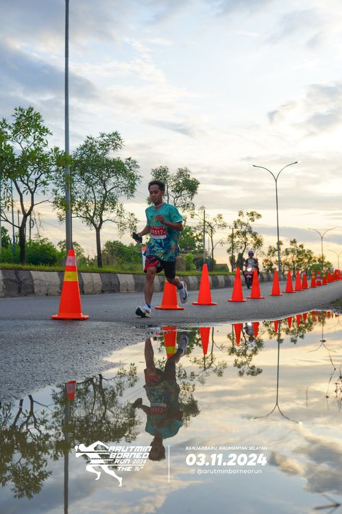 Race photo from Arutmin Borneo Run 2024