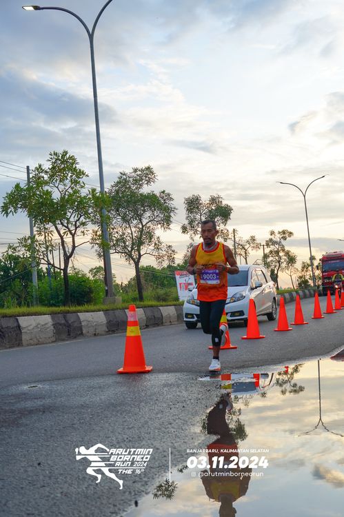 Race photo from Arutmin Borneo Run 2024