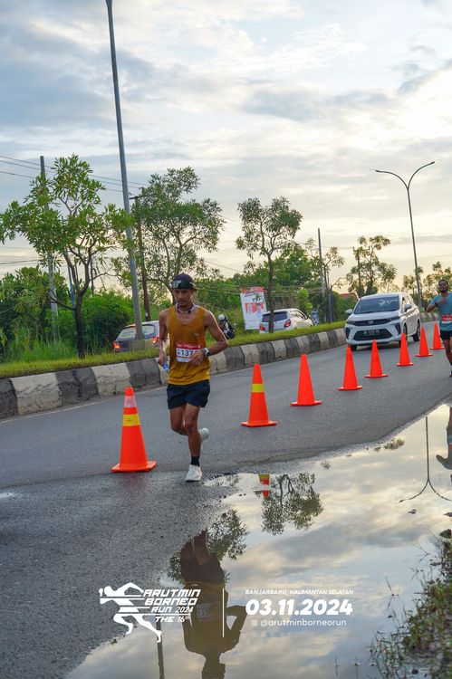 Race photo from Arutmin Borneo Run 2024