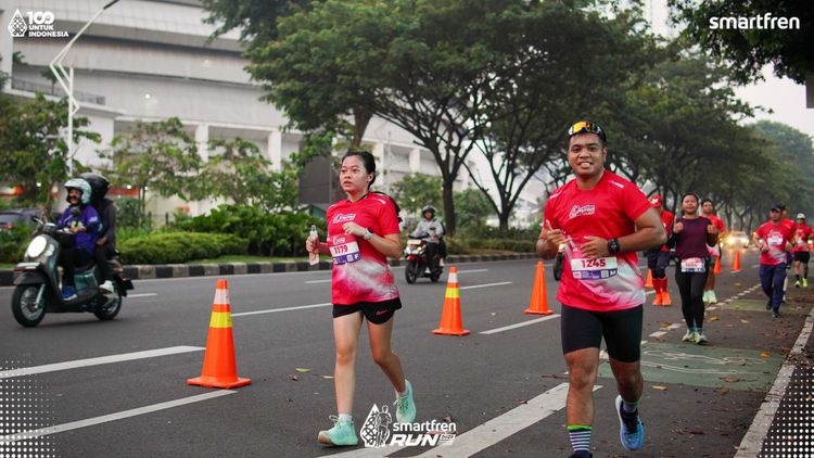 Race photo from Smartfren Run 2025 