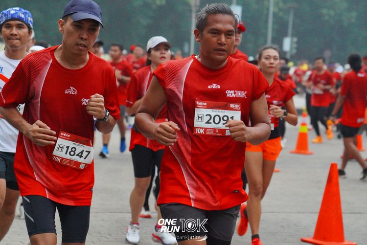 Race photo from ONE RUN 10 K