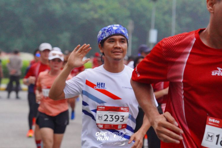 Race photo from ONE RUN 10 K