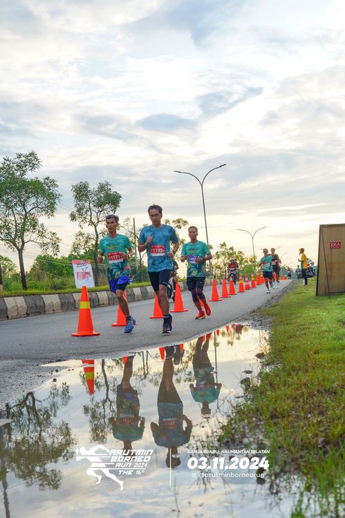Race photo from Arutmin Borneo Run 2024