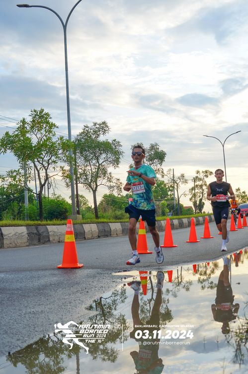 Race photo from Arutmin Borneo Run 2024