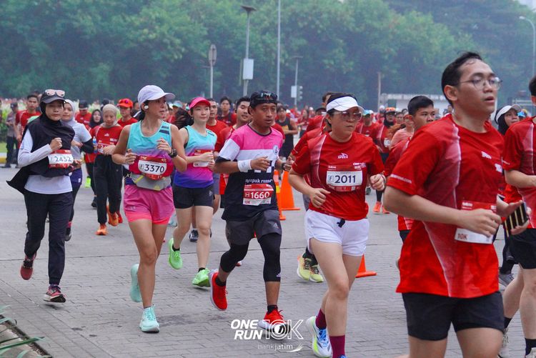 Race photo from ONE RUN 10 K