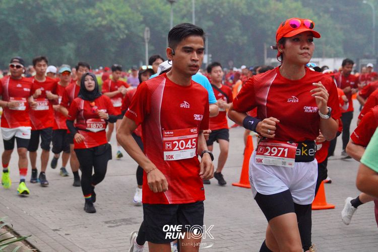 Race photo from ONE RUN 10 K