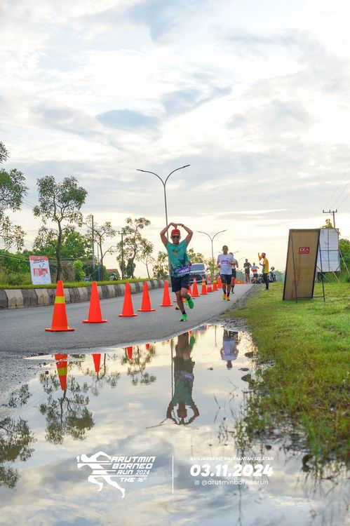 Race photo from Arutmin Borneo Run 2024