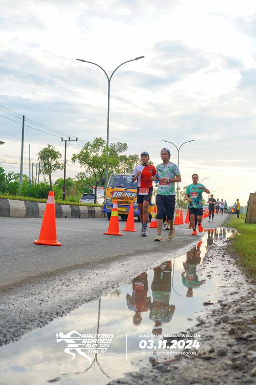 Race photo from Arutmin Borneo Run 2024