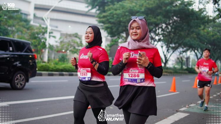 Race photo from Smartfren Run 2025 