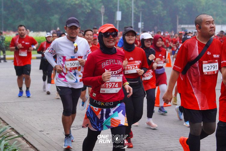 Race photo from ONE RUN 10 K