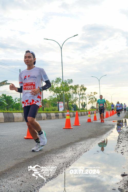 Race photo from Arutmin Borneo Run 2024
