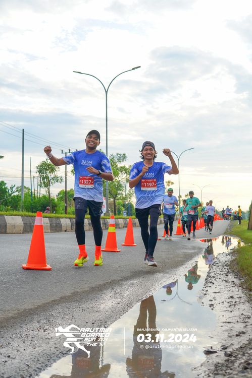 Race photo from Arutmin Borneo Run 2024
