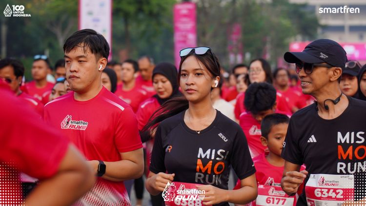 Race photo from Smartfren Run 2025 