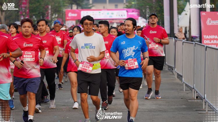 Race photo from Smartfren Run 2025 