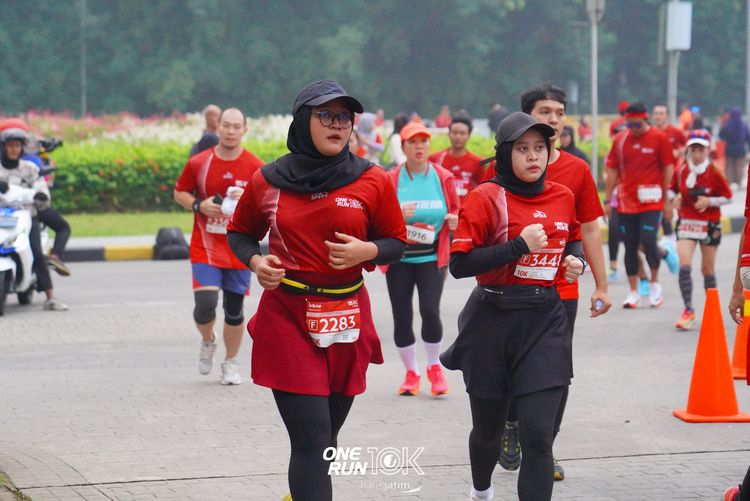 Race photo from ONE RUN 10 K
