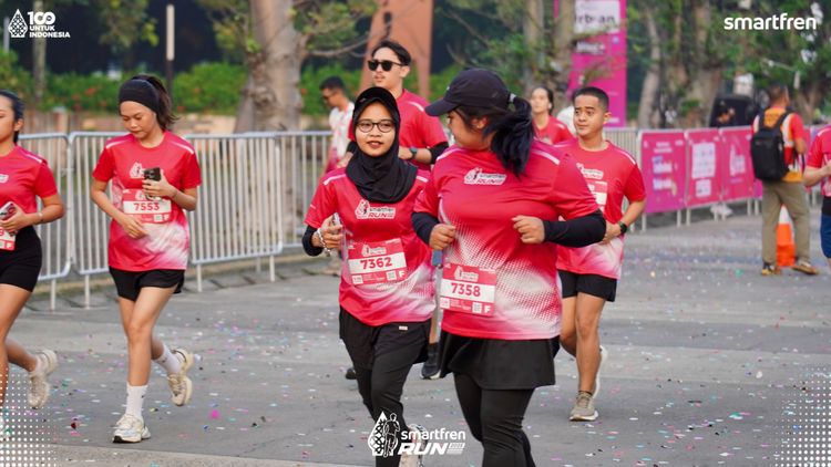 Race photo from Smartfren Run 2025 