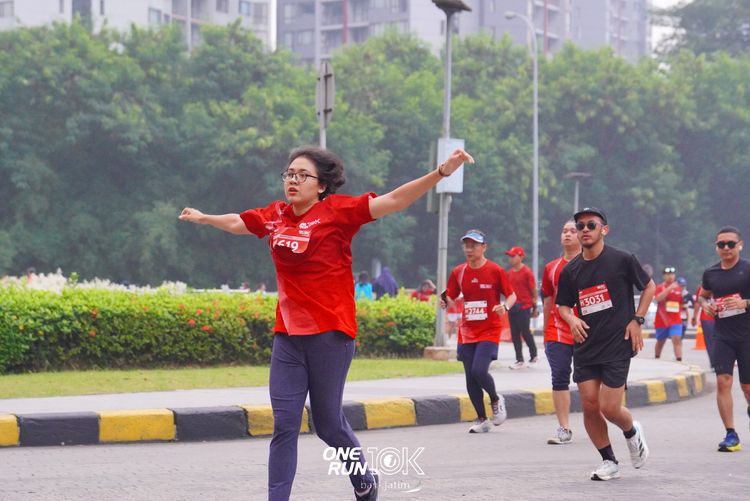Race photo from ONE RUN 10 K