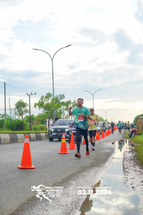 Race photo from Arutmin Borneo Run 2024