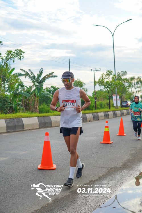 Race photo from Arutmin Borneo Run 2024