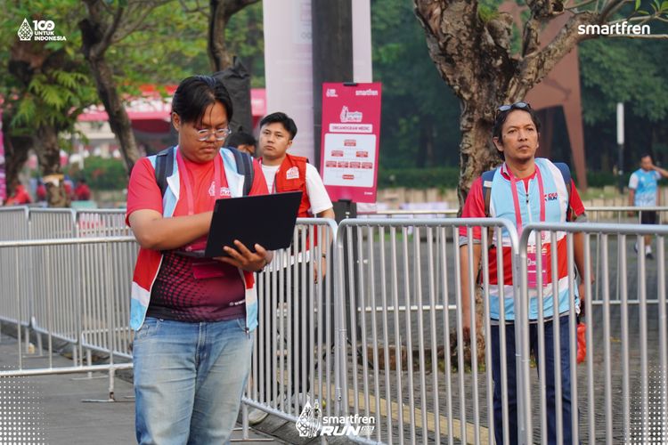 Race photo from Smartfren Run 2025 
