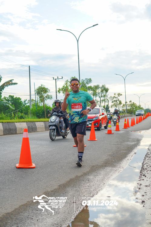 Race photo from Arutmin Borneo Run 2024
