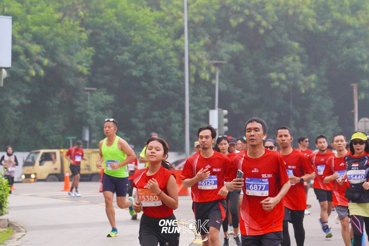 Race photo from ONE RUN 10 K