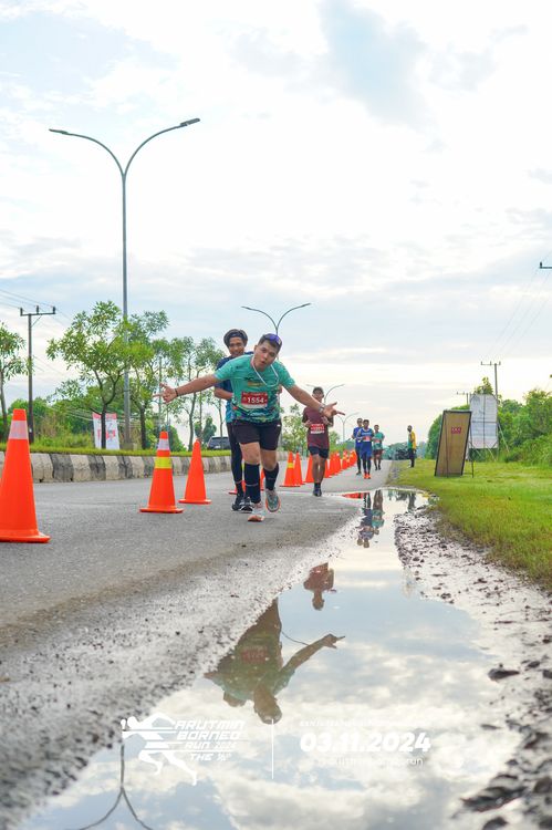 Race photo from Arutmin Borneo Run 2024