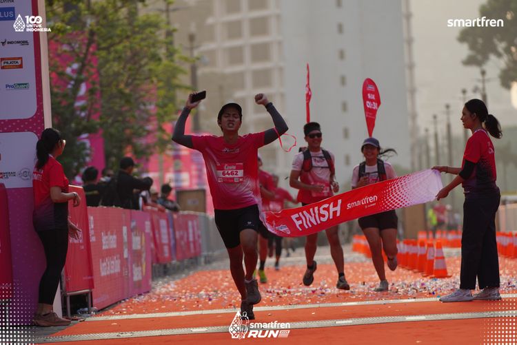 Race photo from Smartfren Run 2025 