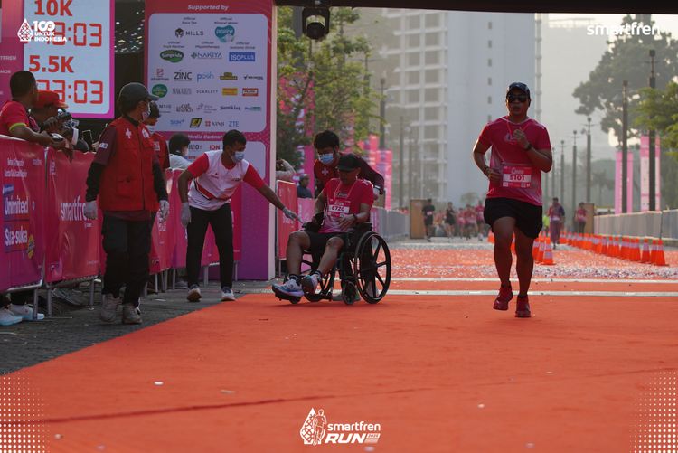 Race photo from Smartfren Run 2025 