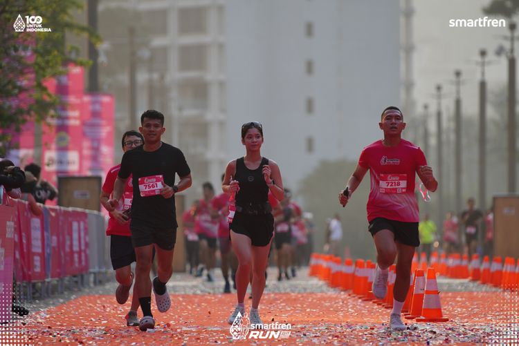 Race photo from Smartfren Run 2025 