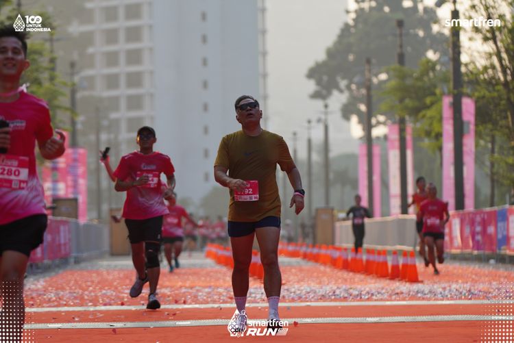 Race photo from Smartfren Run 2025 