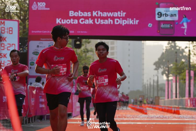 Race photo from Smartfren Run 2025 