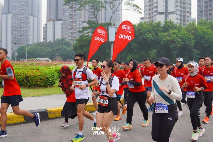 Race photo from ONE RUN 10 K