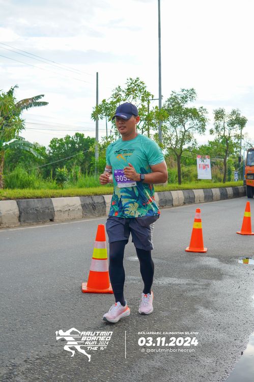 Race photo from Arutmin Borneo Run 2024