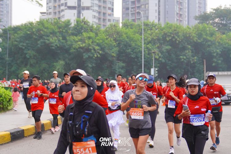 Race photo from ONE RUN 10 K