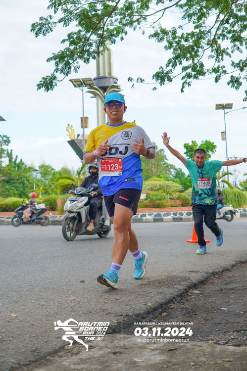 Race photo from Arutmin Borneo Run 2024