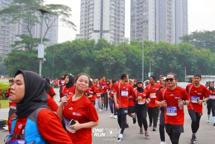 Race photo from ONE RUN 10 K