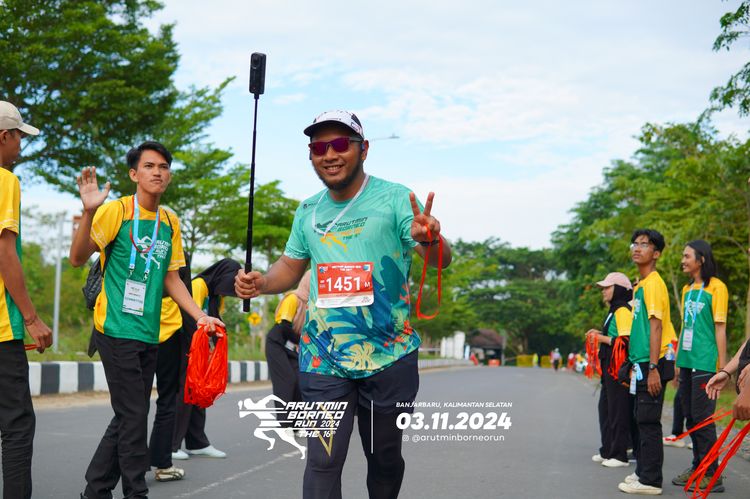 Race photo from Arutmin Borneo Run 2024