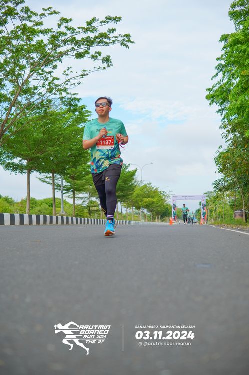 Race photo from Arutmin Borneo Run 2024