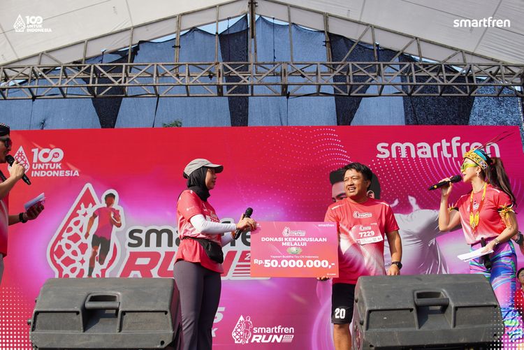 Race photo from Smartfren Run 2025 
