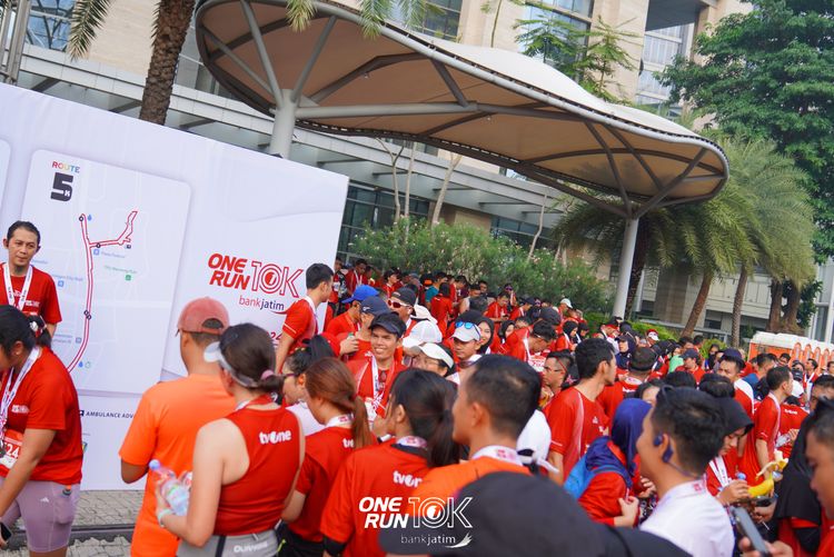 Race photo from ONE RUN 10 K