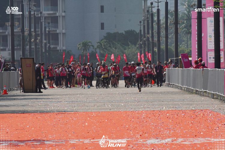Race photo from Smartfren Run 2025 