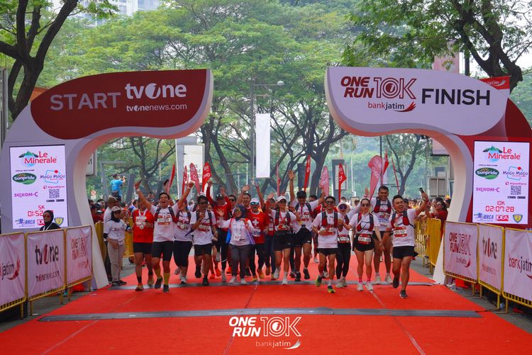 Race photo from ONE RUN 10 K