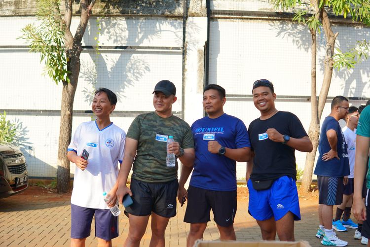 Race photo from Shake Out Run Jabar 10K