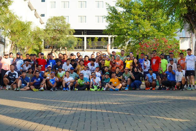 Race photo from Shake Out Run Jabar 10K