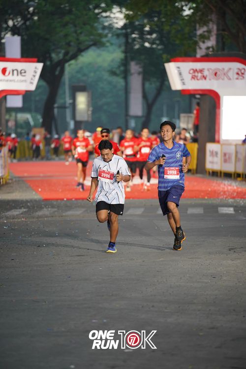 Race photo from ONE RUN 10K 2025