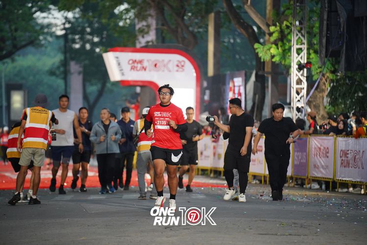 Race photo from ONE RUN 10K 2025